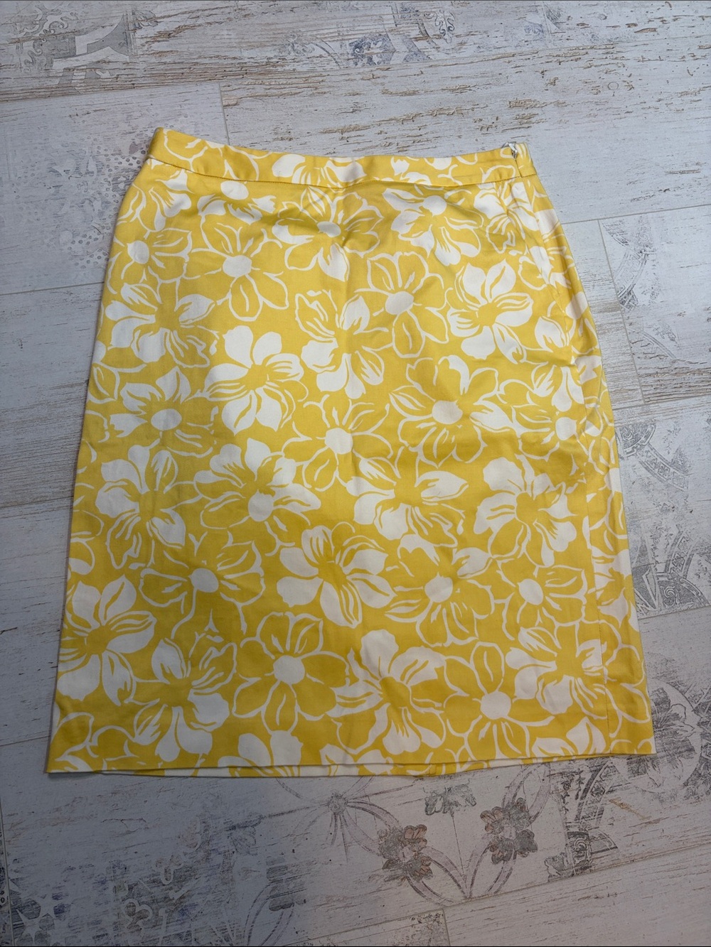 Brooks Brothers Yellow and White Floral Print Pencil Skirt Size 4